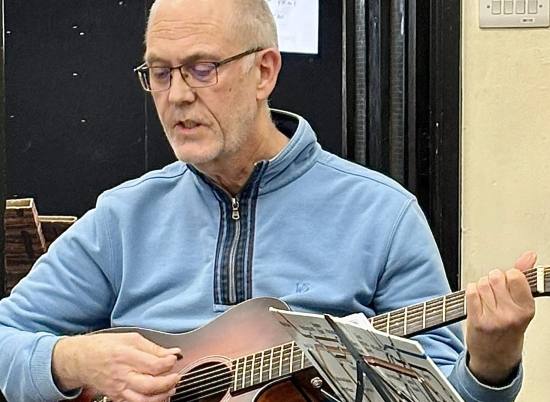 Witney Guitar Club 'Meet the players'- Meet Graham